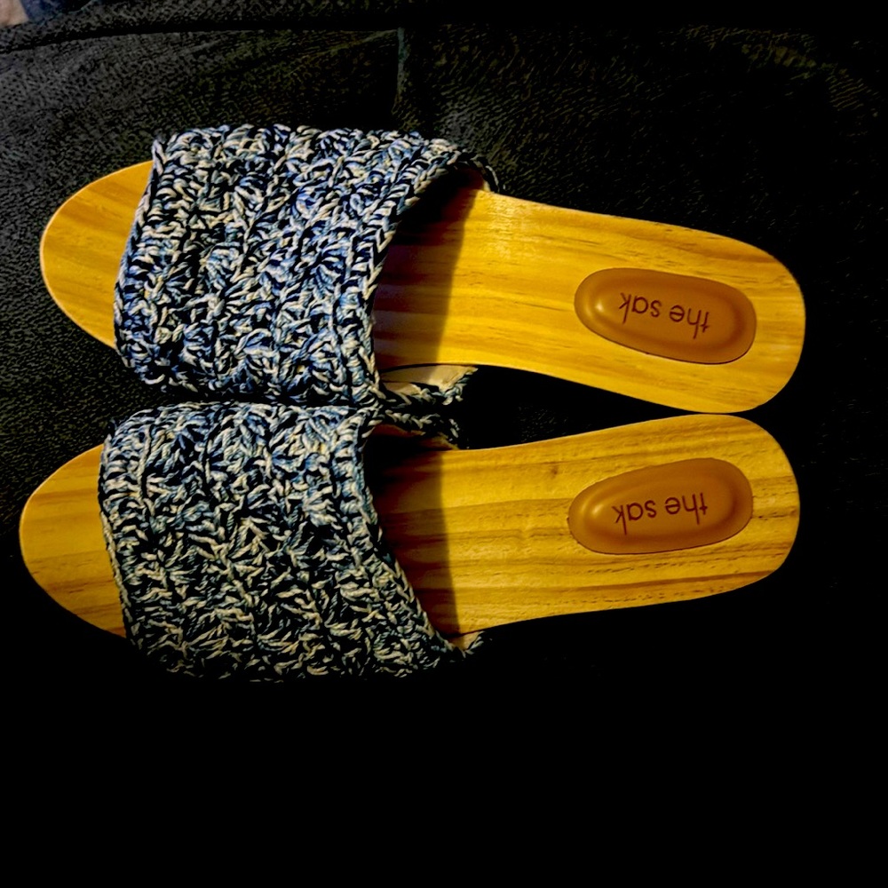 NWOT Blue and White, The Saks Slides.